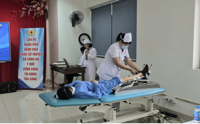 Sôi nổi hội thao Kỹ thuật sáng tạo tuổi trẻ ngành y tế cấp cơ sở Bệnh viện  Y học cổ truyền Bộ Công an -0