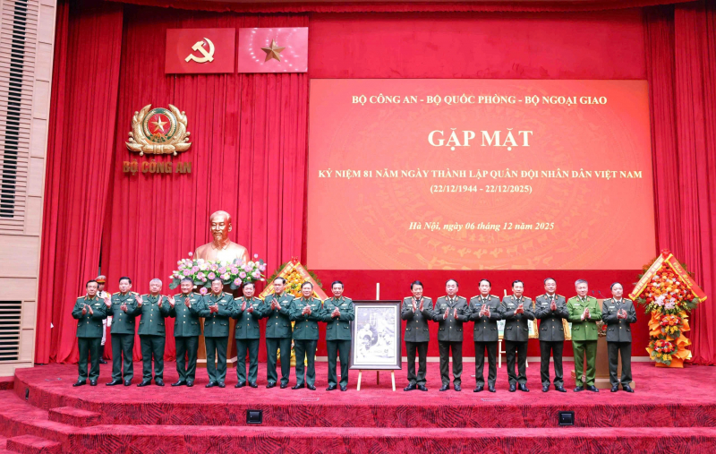 Nâng tầm “cộng sinh chiến lược” giữa Công an – Quân đội – Ngoại giao -0