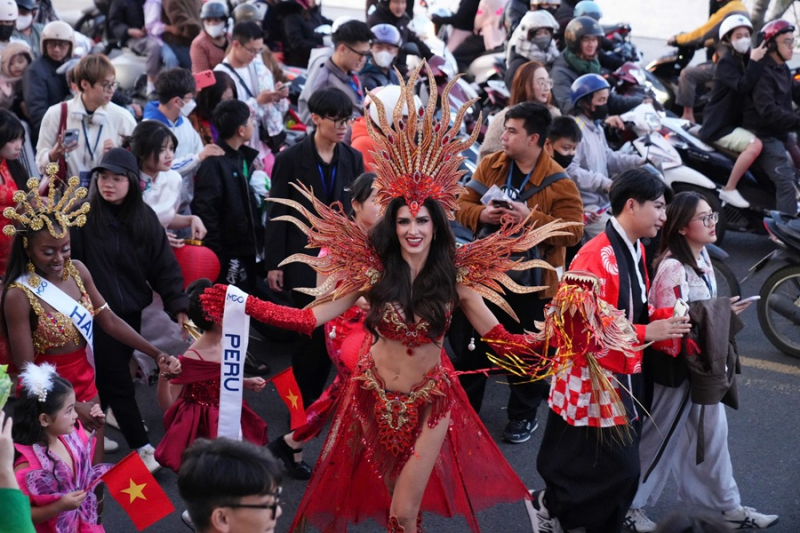 Đà Lạt bừng lên sắc màu nghệ thuật TEA CARNIVAL -2