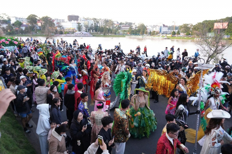 Đà Lạt bừng lên sắc màu nghệ thuật TEA CARNIVAL -7