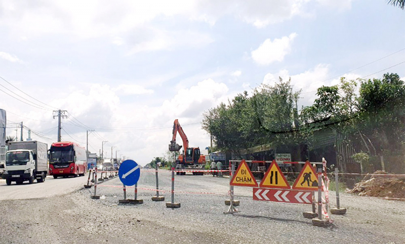 Đẩy nhanh tiến độ thi công các tuyến cao tốc trọng điểm ở miền Tây -0