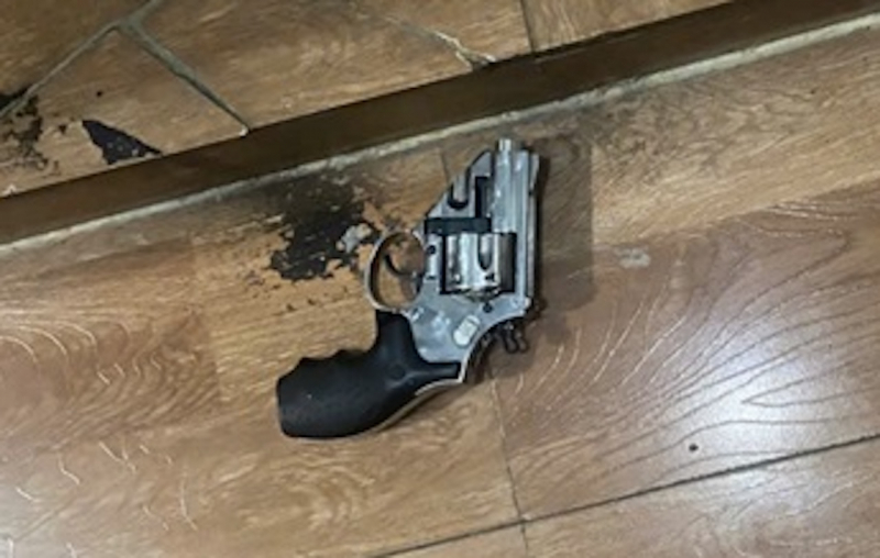 Nam thanh niên học cách chế tạo súng để bán kiếm lời -0