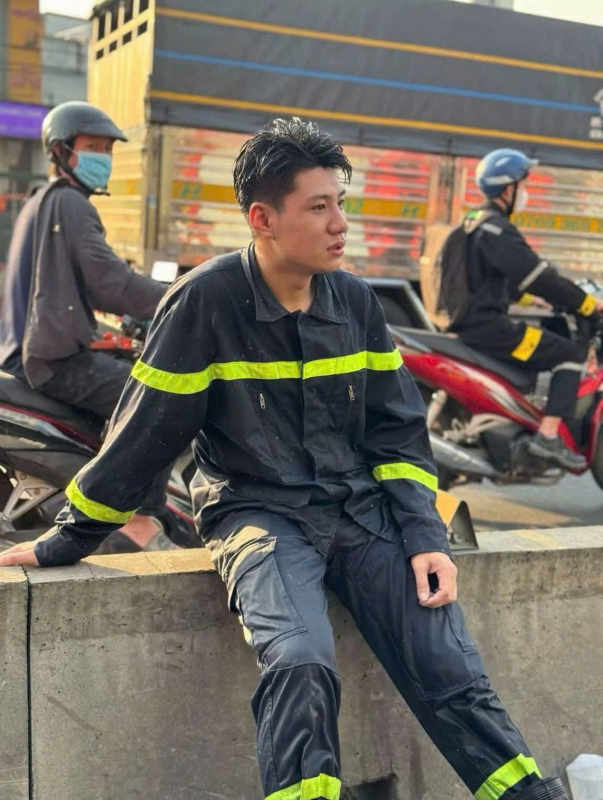 Cứu mình thoát chết trong gang tấc, nữ sinh viết thư cảm ơn chiến sĩ PCCC -0