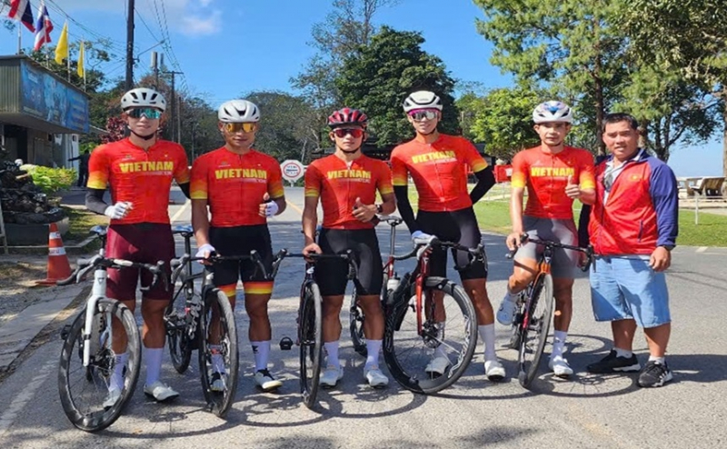 Basikal Vietnam memecut sebelum jam G-0