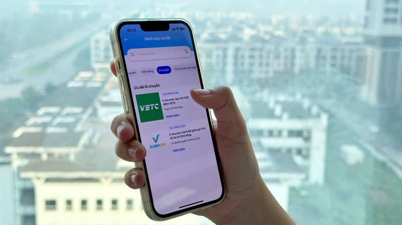 VinaPhone Plus tung loạt ưu đãi di chuyển dịp cuối năm: Giảm đến 15% Xanh SM & nhận tới 400.000 đồng phí dịch vụ VETC -0