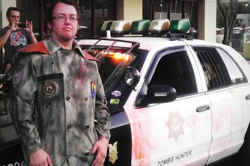 Hai thập kỷ truy lùng “thợ săn xác sống” -0