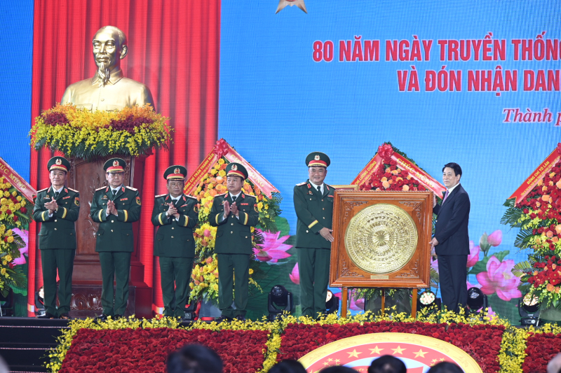 Quân khu 7 kỷ niệm 80 năm Ngày truyền thống và đón nhận danh hiệu Anh hùng LLVTND  -2