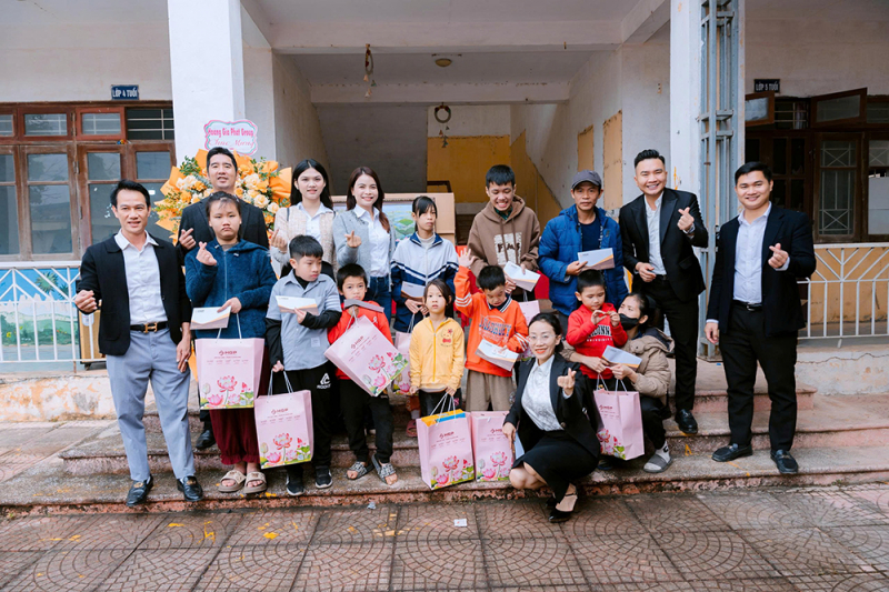 Làng Phú Nghĩa mở cửa sân chơi hòa nhập, tạo không gian an toàn cho hàng trăm trẻ nhỏ -0