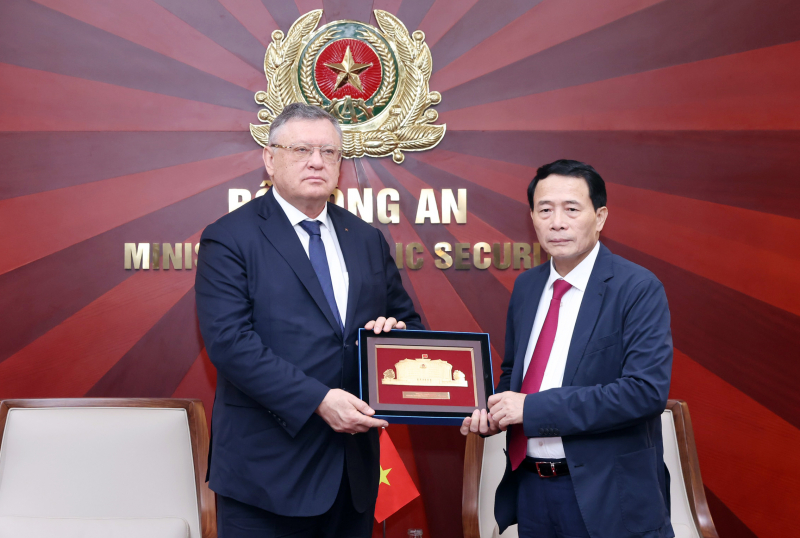 Tăng cường hợp tác với các cơ quan thực thi pháp luật Liên bang Nga -0