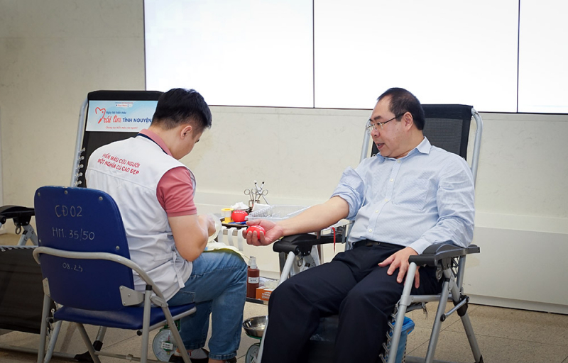 “Tuần lễ hồng EVN lần thứ XI” -0