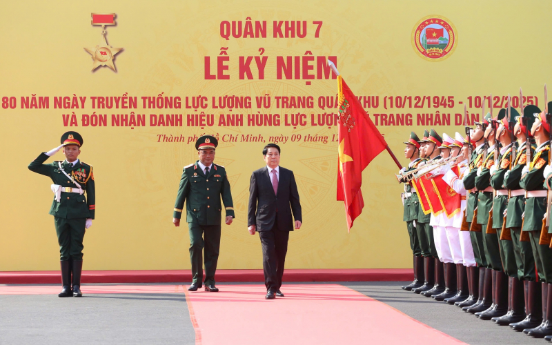 Quân khu 7 kỷ niệm 80 năm Ngày truyền thống và đón nhận danh hiệu Anh hùng LLVTND  -0