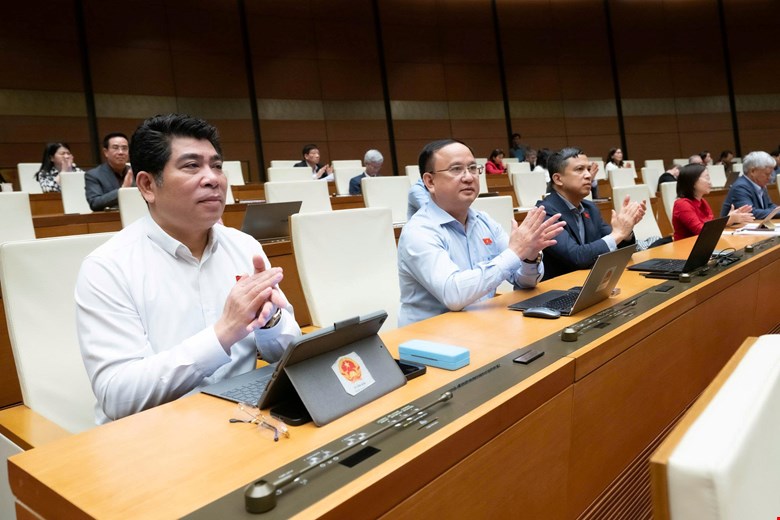 Hoàn thiện chính sách pháp luật, tạo lập môi trường phát triển công nghiệp an ninh -0