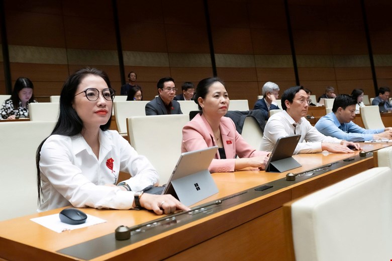 Giữ nguyên quyền nhận quà của người bị tạm giữ, tạm giam -0