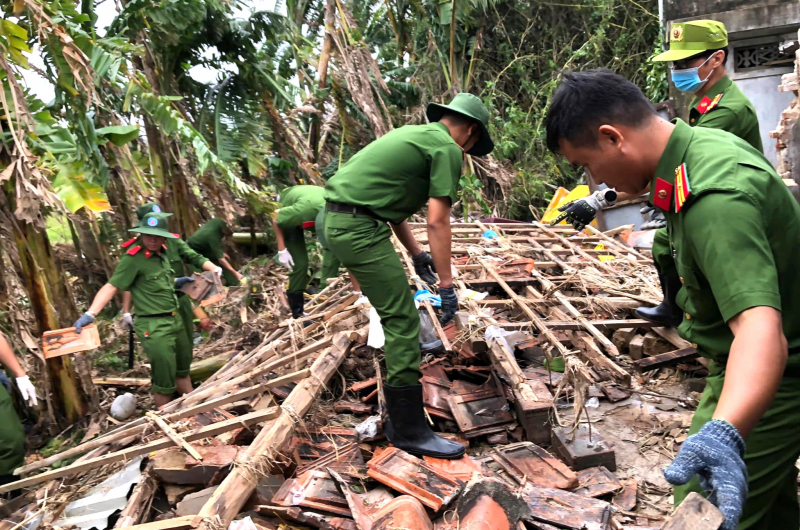Công an Đắk Lắk đảm nhiệm xây dựng 200 căn nhà trong “Chiến dịch Quang Trung” -0