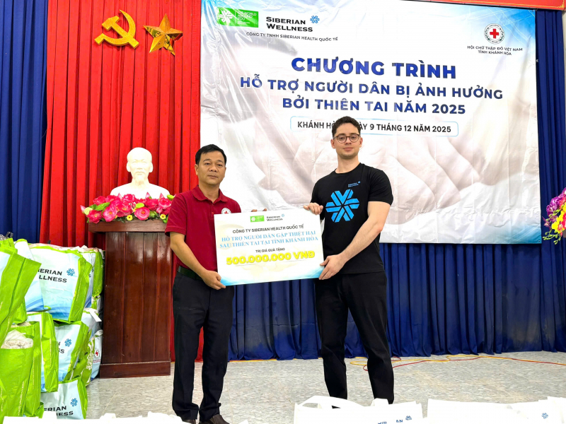 Hội chữ thập đỏ tỉnh Khánh Hòa trao 500 triệu đồng giúp người dân vượt qua thiệt hại sau mưa lũ -0