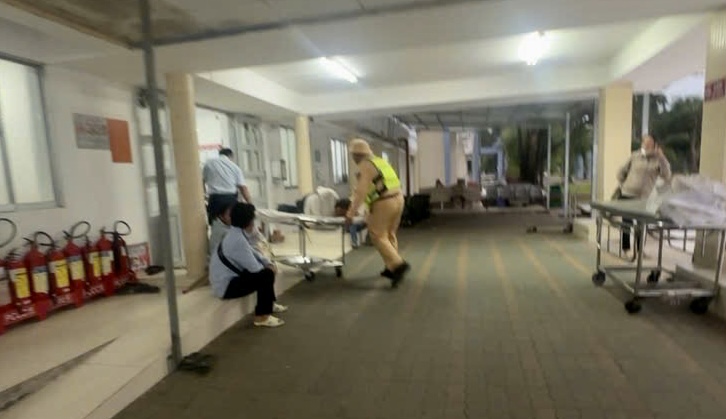 Die Verkehrspolizei transportierte einen Patienten, der auf der Autobahn aufgehört hatte zu atmen, umgehend zur Notfallbehandlung ins Krankenhaus.