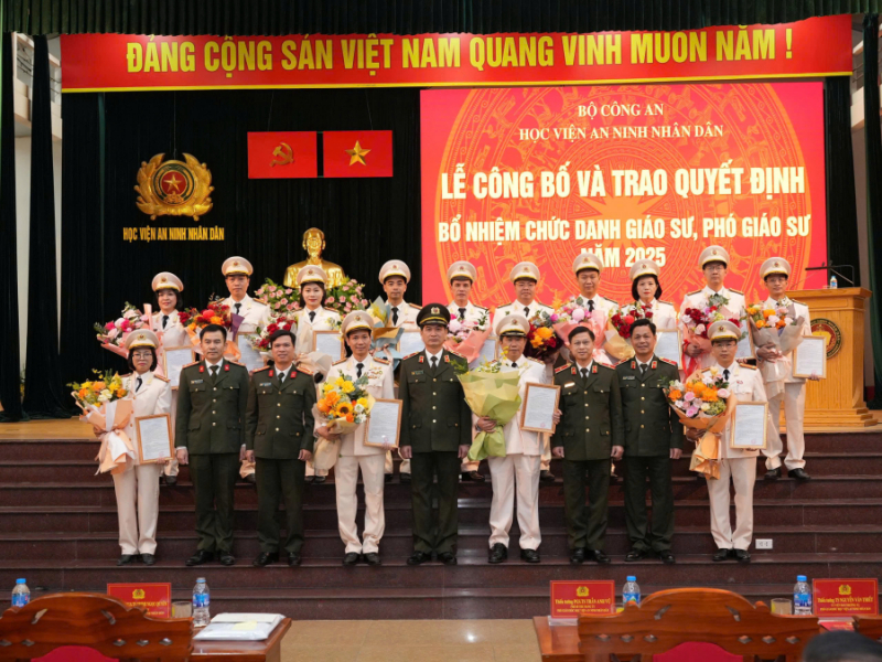 Học viện ANND trao quyết định bổ nhiệm Giáo sư, Phó Giáo sư năm 2025 -0