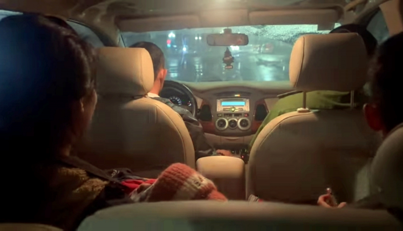 Dankzij snelle hulp kon het zwaar verbrande kind 's nachts naar het ziekenhuis worden gebracht voor spoedeisende behandeling.