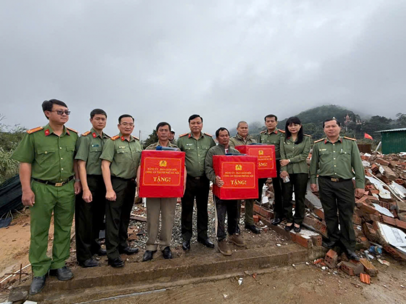 Công an Thủ đô chia sẻ khó khăn với Lâm Đồng -0