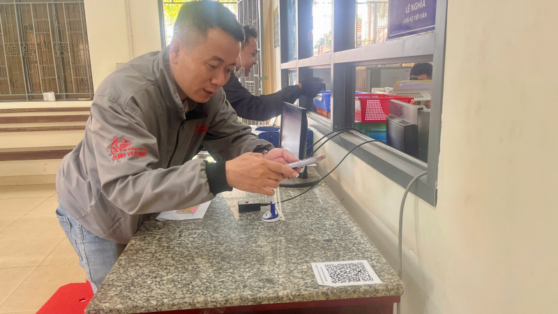 “Quét QR là xong” - Sáng kiến “một chạm” đăng ký xe toàn trình của Công an phường -0