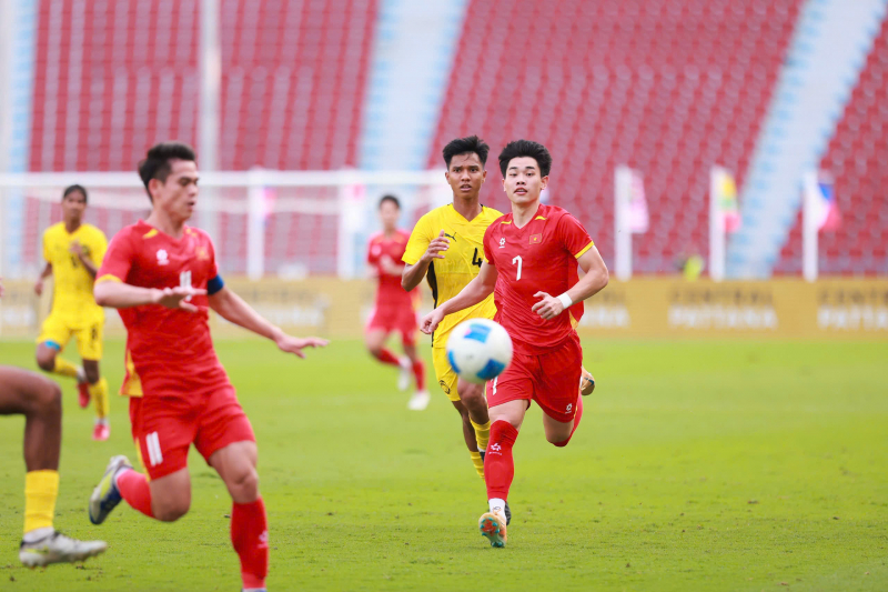 کدام بازیکن باشگاه فوتبال هانوی پلیس در پیروزی تیم زیر ۲۲ سال ویتنام مقابل مالزی درخشید؟ -۰