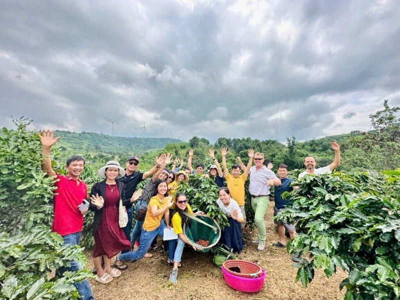 cà phê dã t%3fo nên s%3f phát tri%3fn van hóa, du l%3fch, kinh t%3f-trung tâm xúc ti%3fn ð%3fu tu, thuong m%3fi và du l%3fch t%3fnh qu%3fng tr%3f.jpg.jpg -0