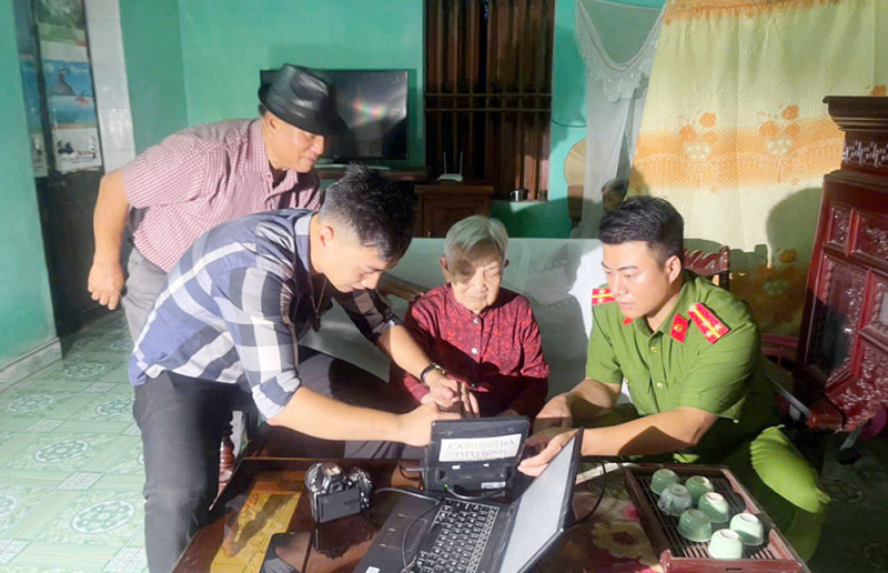 Cầu nối số lắng nghe nhân dân và kiến tạo không gian mạng an toàn -0