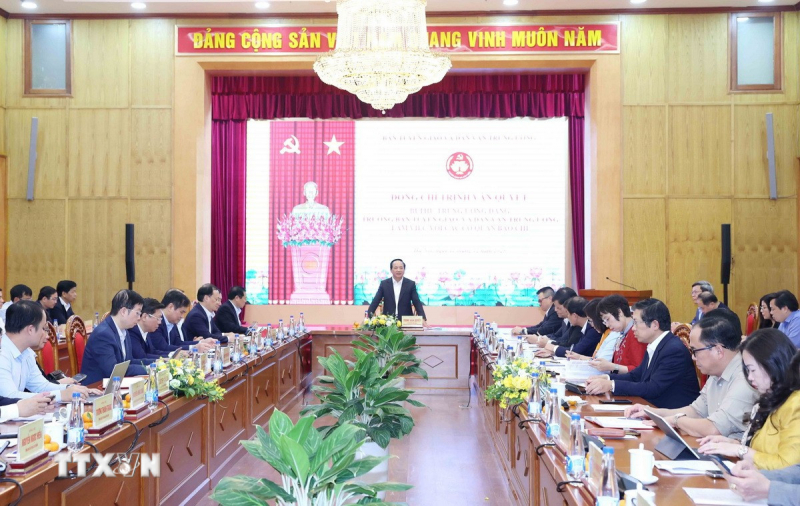 Báo chí phải truyền khí thế, lan tỏa năng lượng tích cực trước thềm Đại hội XIV -0