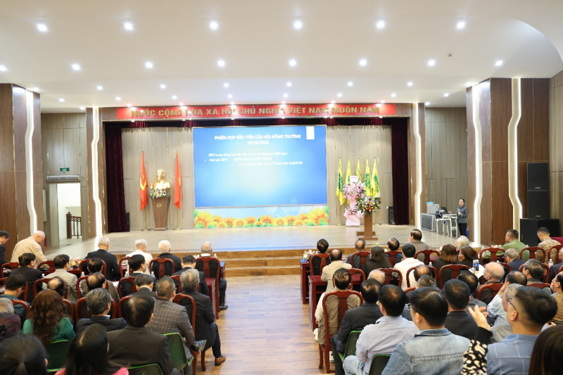 HUBT inrättar skolråd i enlighet med högskolelagen -0