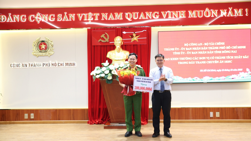 Triệt phá đường dây tội phạm về ma túy có tổ chức, xuyên quốc gia quy mô đặc biệt lớn -3