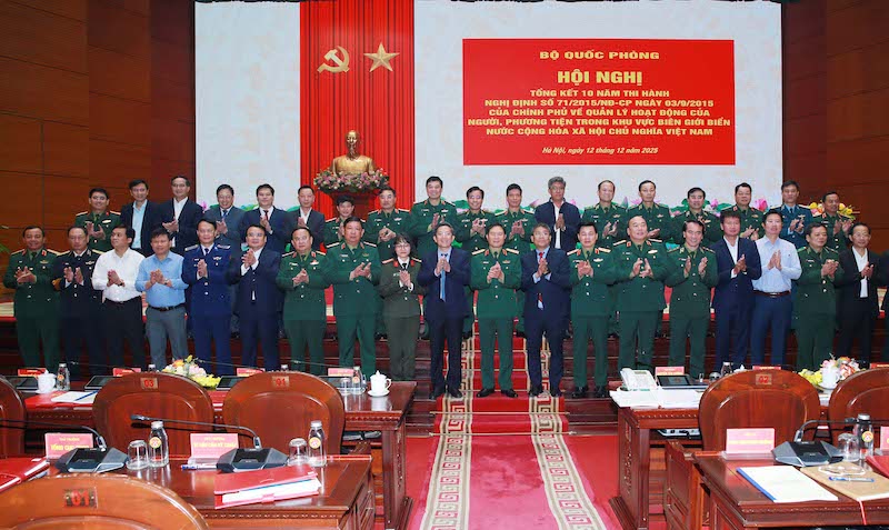 Chủ quyền, an ninh trật tự trong khu vực biên giới biển được giữ vững -0