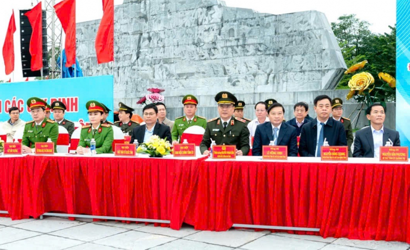 Công an tỉnh Quảng Trị ra quân đợt cao điểm tấn công trấn áp tội phạm -0