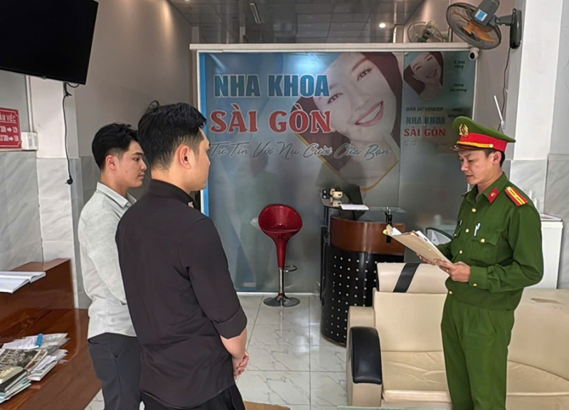 Lật tẩy chuỗi nha khoa dỏm, lừa đảo hàng nghìn bệnh nhân ở Lâm Đồng và Đắk Lắk -0