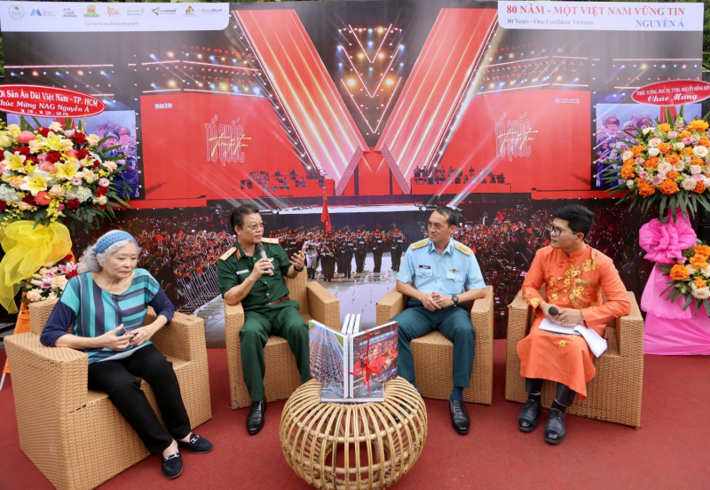 Продовження історії миру крізь об'єктив фотографії -0