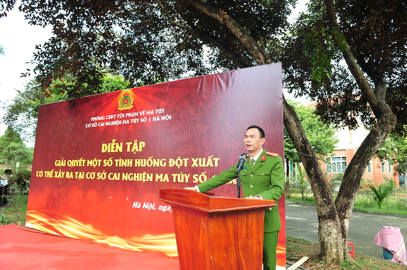 Khống chế thành công đối tượng gây rối tại cơ sở cai nghiện ma tuý trong diễn tập giải quyết một số tình huống đột xuất -0