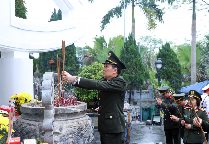 Hành trình tri ân trong dấu mốc 80 năm lực lượng Tài chính CAND -0