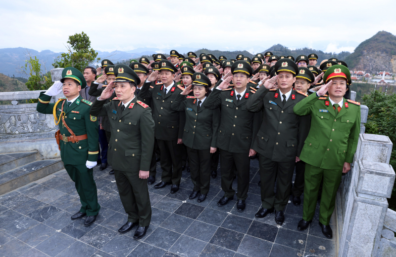 Hành trình tri ân trong dấu mốc 80 năm lực lượng Tài chính CAND -0