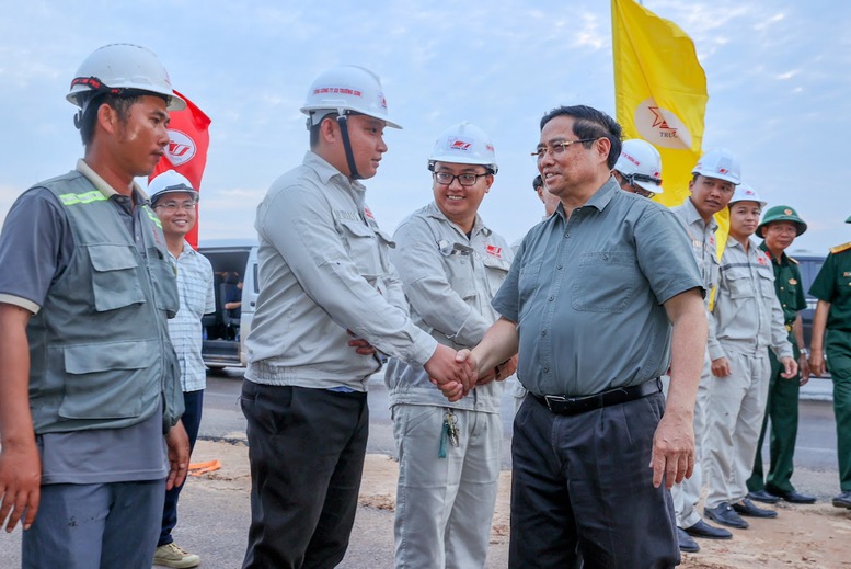 Thủ tướng: Sân bay Long Thành sẽ đón chuyến bay chính thức đầu tiên vào 19/12 -0