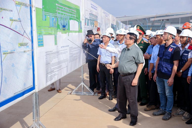 Thủ tướng: Sân bay Long Thành sẽ đón chuyến bay chính thức đầu tiên vào 19/12 -0