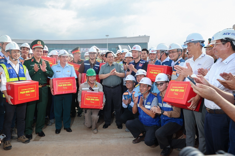 Thủ tướng: Sân bay Long Thành sẽ đón chuyến bay chính thức đầu tiên vào 19/12 -0