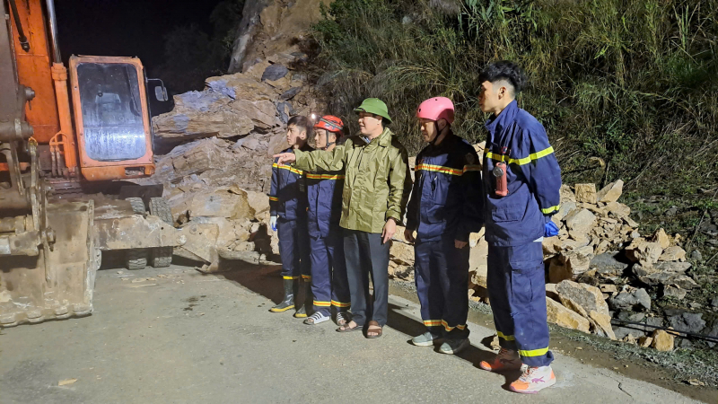 Danh tính các nạn nhân trong vụ sạt lở đèo Mai châu -0