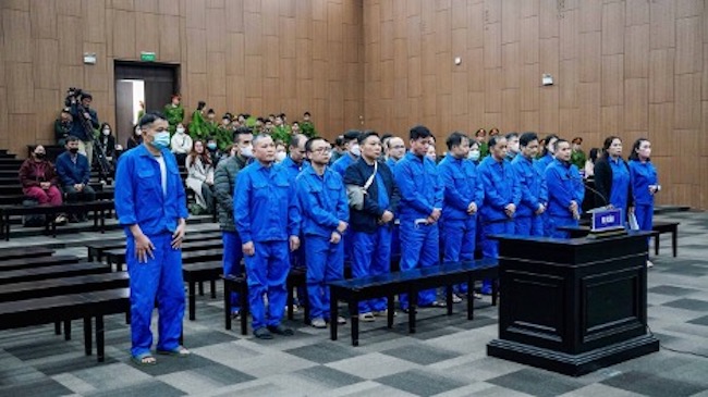 Xét xử nhiều thẩm phán, kiểm sát viên và nhân viên tư pháp trong chuỗi 20 vụ “chạy án” -0