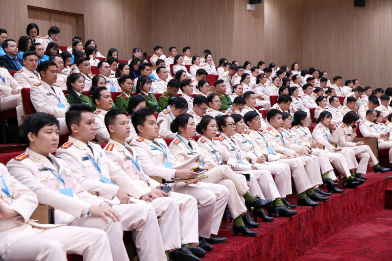 Giai đoạn cách mạng mới là 