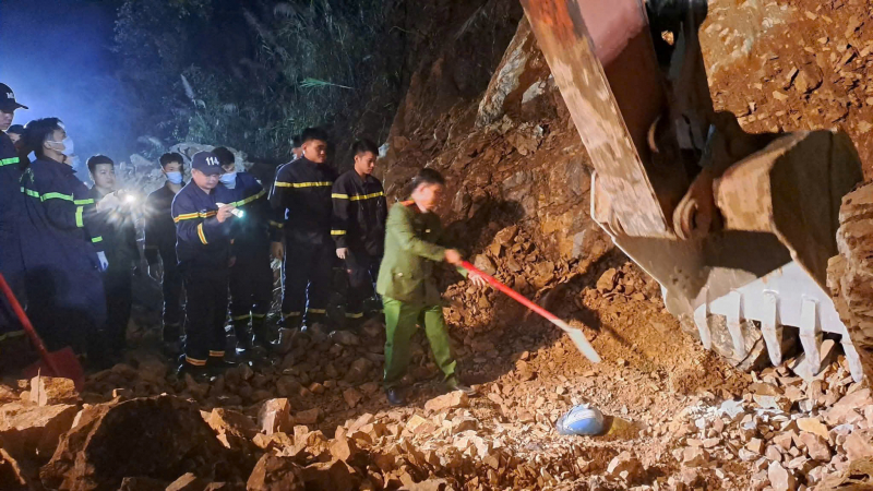Földcsuszamlás a Mai Chau-hágón: Megtalálták a harmadik áldozatot, egy munkást.