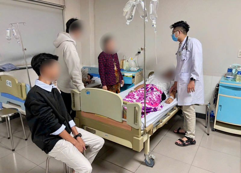 44 người nhập viện nghi bị ngộ độc thực phẩm ở Phan Thiết -0