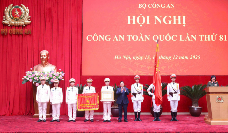 “The PSFs uphold revolutionary spirit to build strongholds and security frontlines in the new era” -0