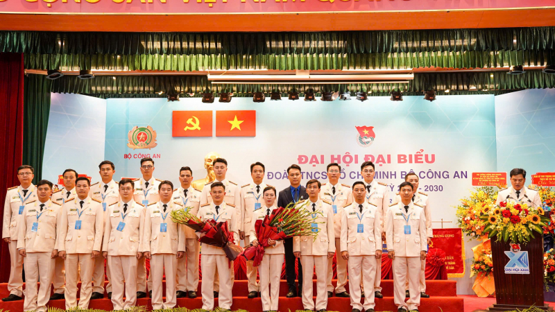 Khơi dậy mạnh mẽ khát vọng cống hiến của tuổi trẻ CAND -0