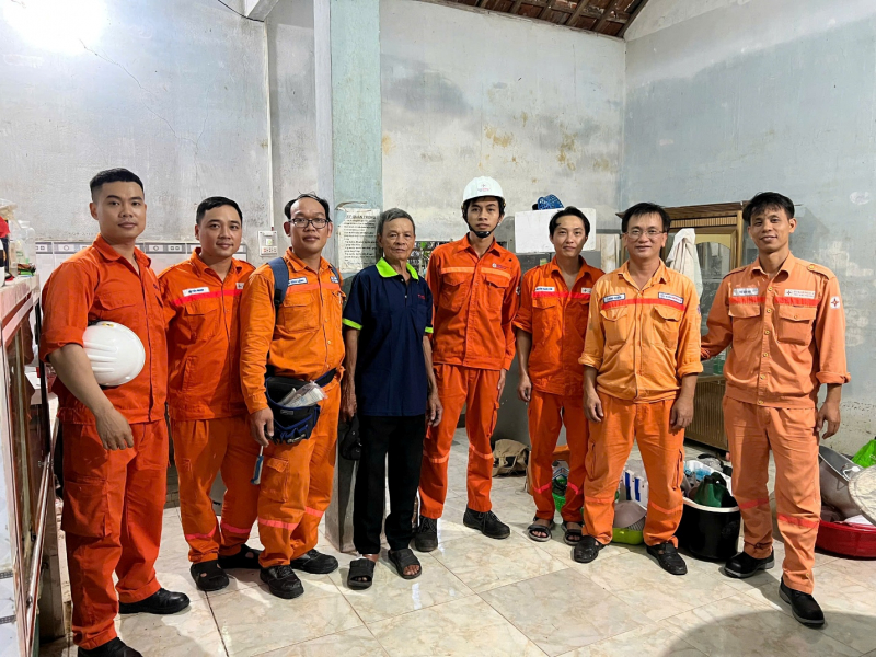 Đoàn Thanh niên EVNGENCO2 chung tay hỗ trợ người dân vùng lũ tại Trung Bộ -0