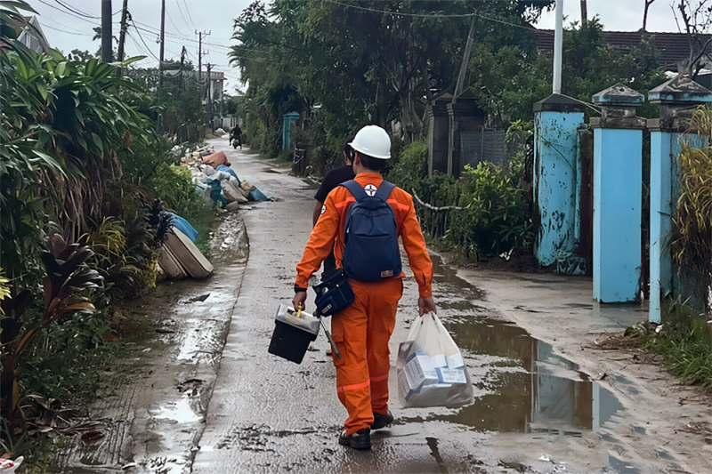 Đoàn Thanh niên EVNGENCO2 chung tay hỗ trợ người dân vùng lũ tại Trung Bộ -0