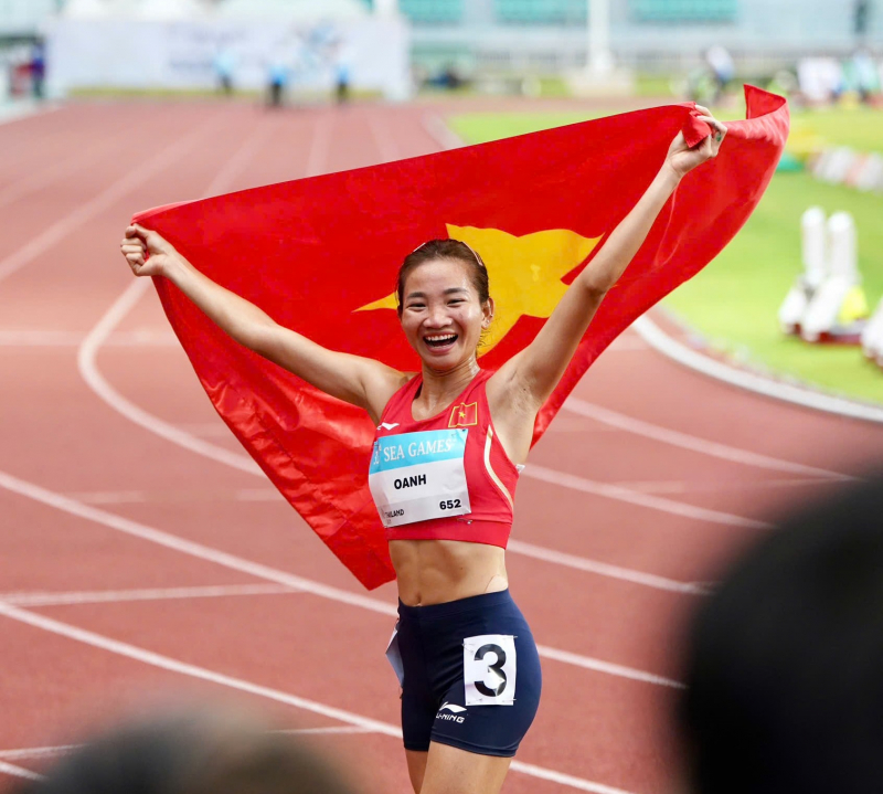 z7332149830744_0bc00b02ca9322f0d69d01d6569d2a0e.jpg -០